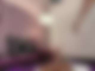 hallybans's Live Sex Cam Show