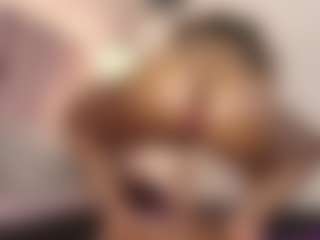 hallybans MILF webcam performer live streaming