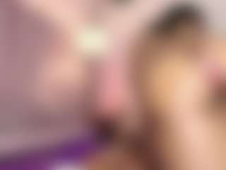 hallybans MILF webcam performer live streaming