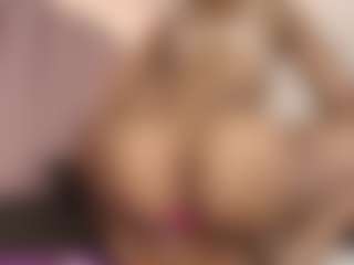 hallybans's Live Sex Cam Show