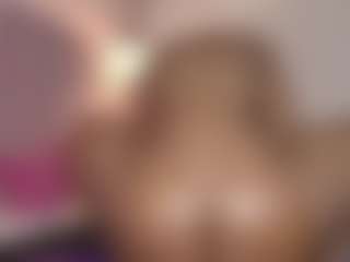 hallybans's Live Sex Cam Show