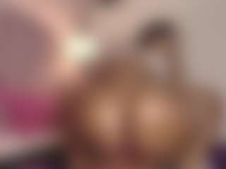 hallybans's Live Sex Cam Show