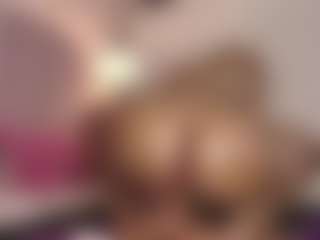 hallybans's Live Sex Cam Show