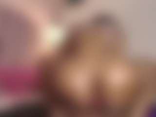 Live cam show with hallybans - Dildo on Camsoda