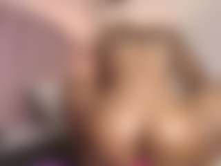 Live cam show with hallybans - Petite on Camsoda