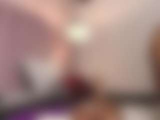 hallybans's Live Sex Cam Show