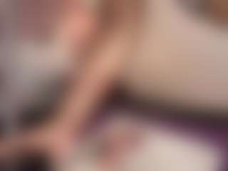 hallybans's Live Sex Cam Show