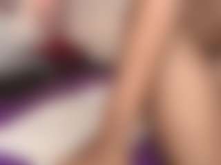 Live cam show with hallybans - Dildo on Camsoda