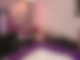 hallybans's Live Sex Cam Show