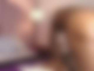 hallybans's Live Sex Cam Show