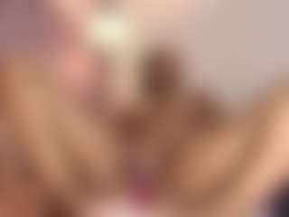 hallybans's Live Sex Cam Show