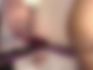 hallybans's Live Sex Cam Show