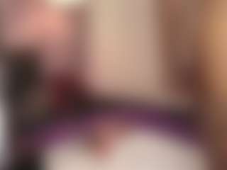 hallybans's Live Sex Cam Show