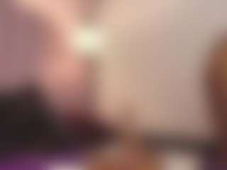 hallybans's Live Sex Cam Show