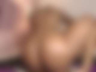hallybans's Live Sex Cam Show