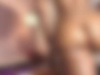 hallybans's Live Sex Cam Show
