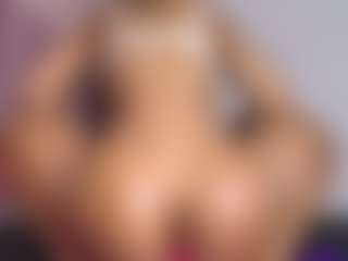 Live cam show with hallybans - Flashing on Gym Cam Girls