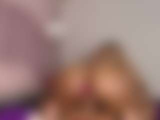 hallybans's Live Sex Cam Show