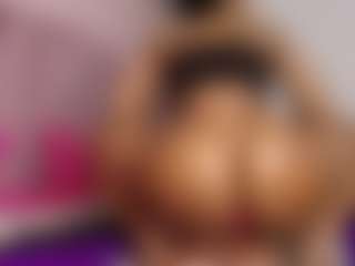 Live cam show with hallybans - Ebony on Camsoda | colombia