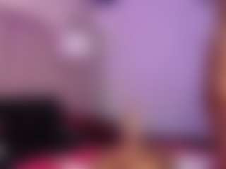 hallybans's Live Sex Cam Show