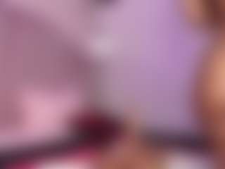 Live cam show with hallybans - Flashing on Camsoda