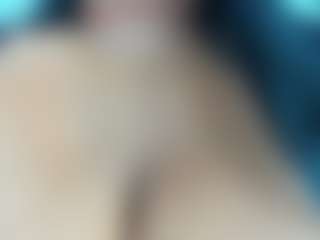 ebonybreastvh's Live Sex Cam Show