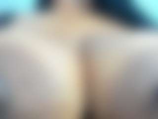 Live cam show with ebonybreastvh - Athletic on madthumbs