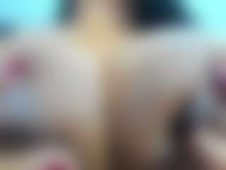 ebonybreastvh's Live Sex Cam Show