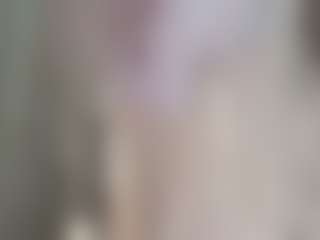 Live cam show with tiffanylee1 - Lips on SxyPornLive