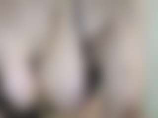 Live cam show with tiffanylee1 - Mature on SxyPornLive