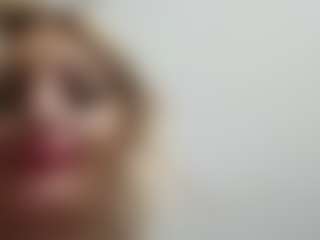 tiffanylee1 MILF webcam performer live streaming