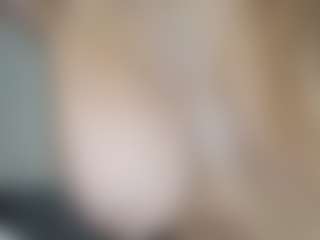 Live cam show with tiffanylee1 - Mature on Dolls Live