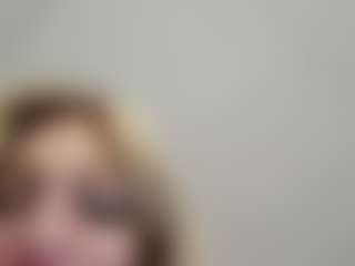 Live cam show with tiffanylee1 - Shaved Pussy on Milfs Live