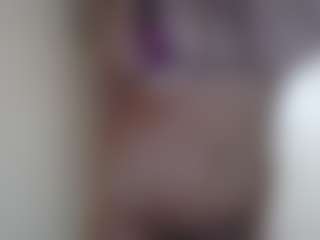 Live cam show with tiffanylee1 - Smoke on fapnchat