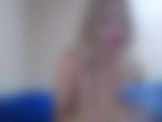 Live cam show with tiffanylee1 - Blonde Hair MILF on CamwithHer