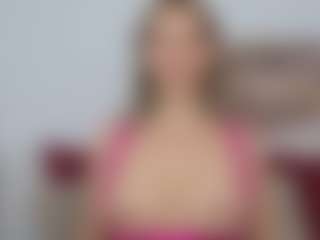 Live cam show with Anastasia - Camel Toe on SmokeAndPoke