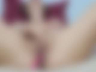 Live cam show with Anastasia - Bedroom Big Tits on live18s.com