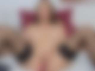 Live cam show with Anastasia - Gamer MILF on Gym Cam Girls