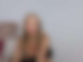 Live cam show with Anastasia - Petite on madthumbs