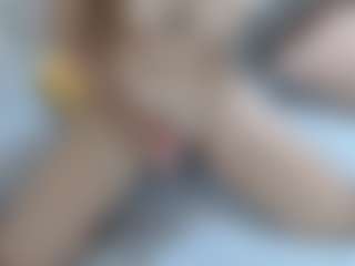 Live cam show with samantha-20x - Blonde Hair Curvy on ObeyMaria