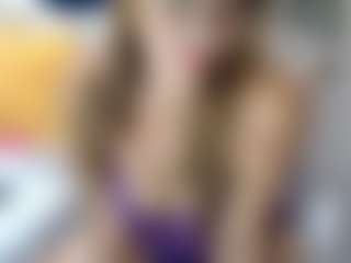 samantha-20x MILF webcam performer live streaming