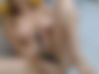 Live cam show with samantha-20x - Fingers on infinitiblacc.com