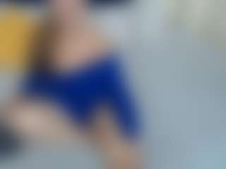 Live cam show with samantha-20x - Public Mature on Camversity