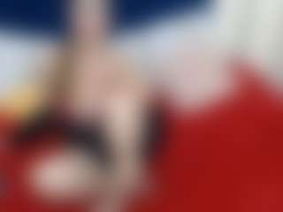 Live cam show with samantha-20x - Granny Blonde Hair on Soda Cam