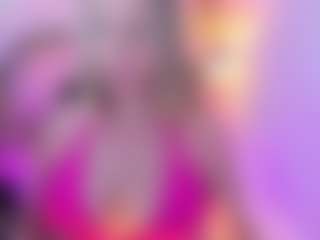 Live cam show with pamelacooper - Mature Young Adult on Streamer API