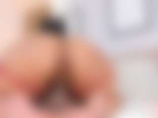 Live cam show with katty-lorenz - Toys on Lustler