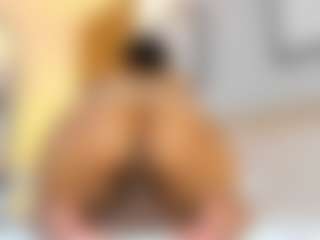 Spettacolo in cam dal vivo con katty-lorenz - Brown Eyes MILF su Camsoda