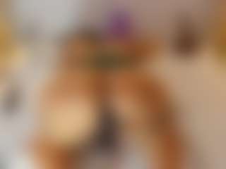Live cam show with katty-lorenz - Lovense Middle Aged on Camsoda