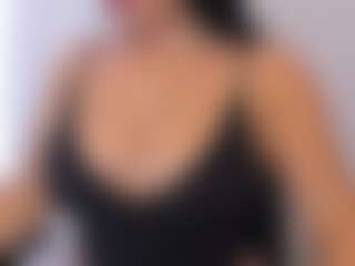 ammyfire MILF webcam performer live streaming