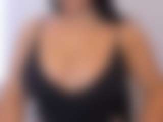 ammyfire MILF webcam performer live streaming
